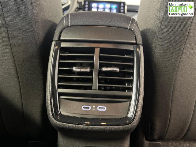 Skoda / KAMIQ / Blau / / / 115PS AHK+Kessy