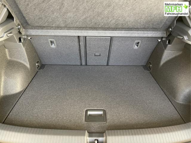 Volkswagen / T-Roc / Grau / / / 190PS 4M DSG Pano+AHK+Black+IQ.Light+IQ.Drive+eHeck+Kamera+Alu19