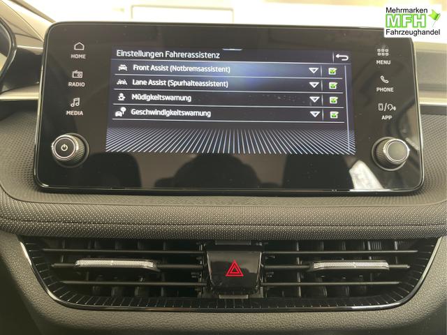 Skoda / Fabia / Weiß / / / 95PS Sitzheiz+Climatronic+SmartLink+LED+PDC+Touchscreen