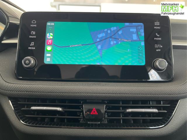 Skoda / Fabia / Weiß / / / 95PS Sitzheiz+Climatronic+SmartLink+LED+PDC+Touchscreen
