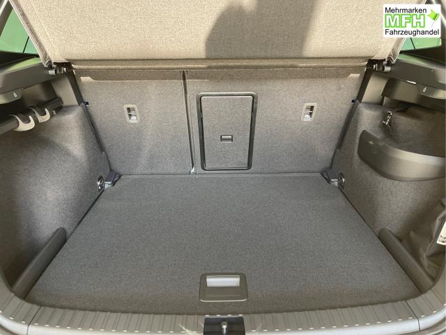Skoda / Karoq / Blau / / / TSI 4x4 360&deg;+19 Zoll+Navi+AHK