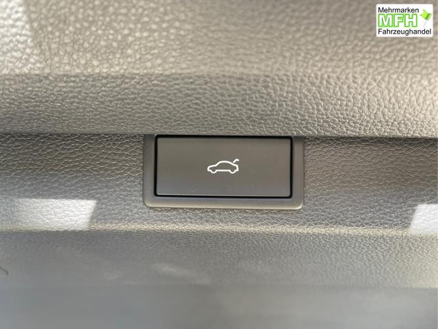 Skoda / Karoq / Blau / / / TSI 4x4 360&deg;+19 Zoll+Navi+AHK
