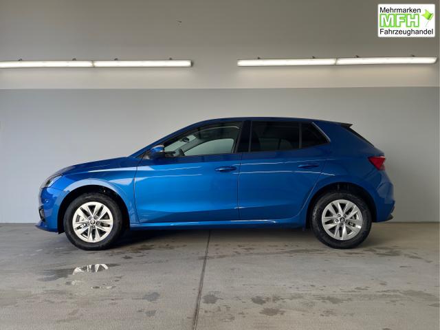 Skoda / Fabia / Blau / / / 115PS DSG Alu+AHK+Kessy+Kamera+GV5+Sitzheiz