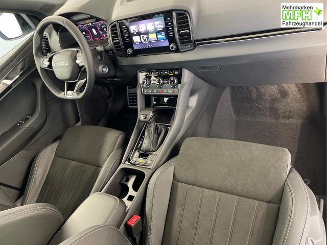 Skoda / Karoq / Schwarz / / / TSI 4x4 360&deg;+19 Zoll+Navi+AHK