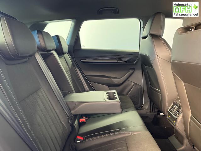 Skoda / Karoq / Schwarz / / / TSI 4x4 360&deg;+19 Zoll+Navi+AHK