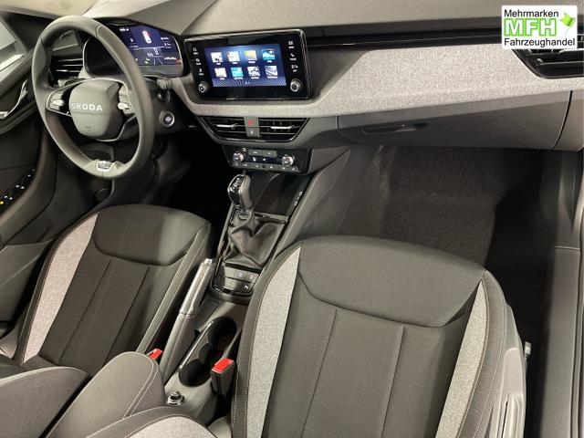 Skoda / KAMIQ / Grau / / / 115PS DSG Matrix+AHK+Kamera+PDC vor+hi+Kessy+Sitzheizung+GVL