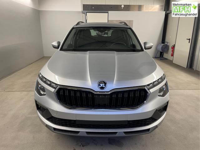 Skoda / KAMIQ / Silber / / / 115PS DSG Matrix+AHK+Kamera+PDC vor+hi+Kessy+Sitzheizung+GVL
