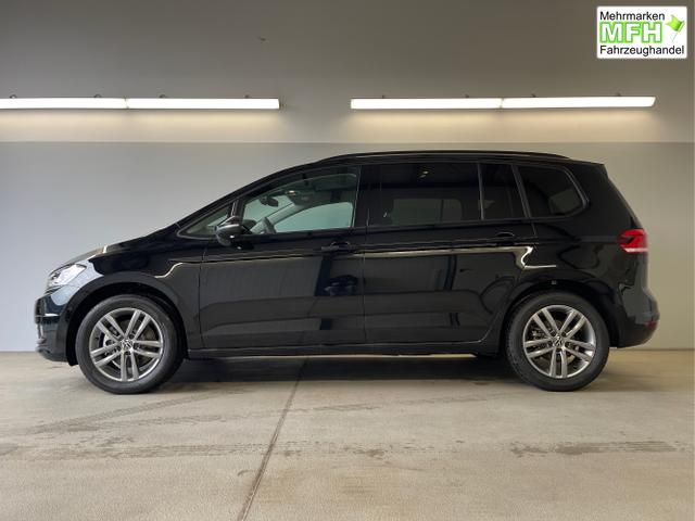 Volkswagen / Touran / Schwarz / / / 7Si+IQ.Light+TrailerAss+Cam