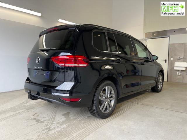 Volkswagen / Touran / Schwarz / / / 7Si+IQ.Light+TrailerAss+Cam