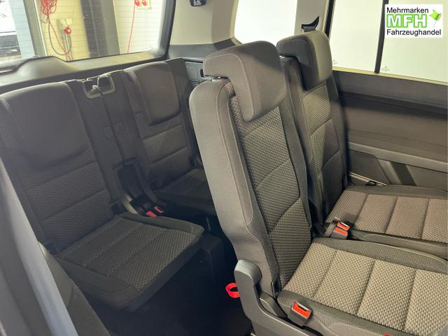 Volkswagen / Touran / Grau / / / 7Si+IQ.Light+TrailerAss+Cam