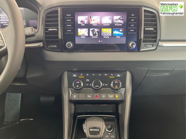 Skoda / Karoq / Schwarz / / / 150PS DSG AHK+Kamera+ACC+Kessy+Kamera+ParkPilot vo+hi+App