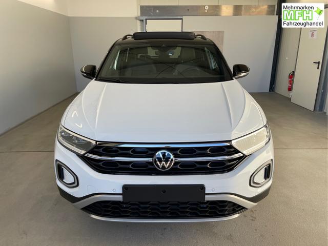 Volkswagen / T-Roc / Wei&szlig; / / / TDI DSG Pano+Black Style+AHK+Navi+ergoActive+IQ.Drive+Kamera+Keyless