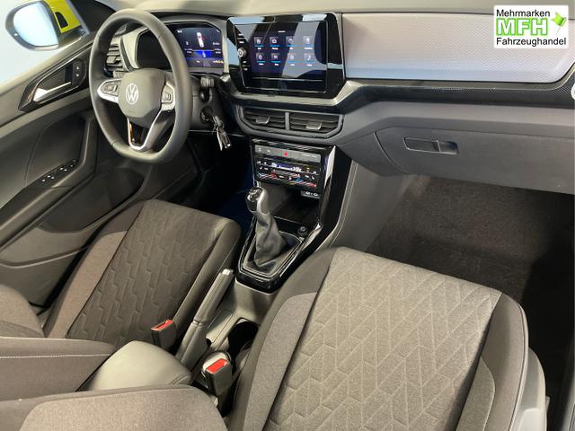 Volkswagen / T-Cross / Wei&szlig; / / / 95PS PDC vo+hi+Shz+App+Side+Travel