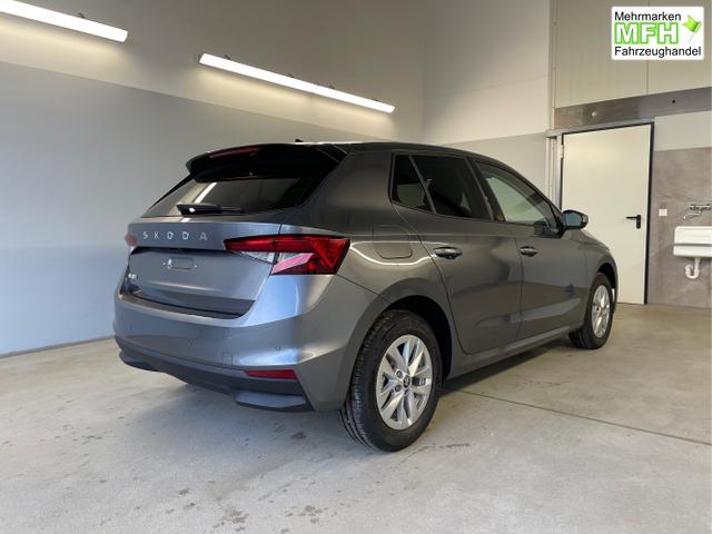 Skoda / Fabia / Grau / / / 115PS Alu+AHK+Kessy+Kamera+GV5