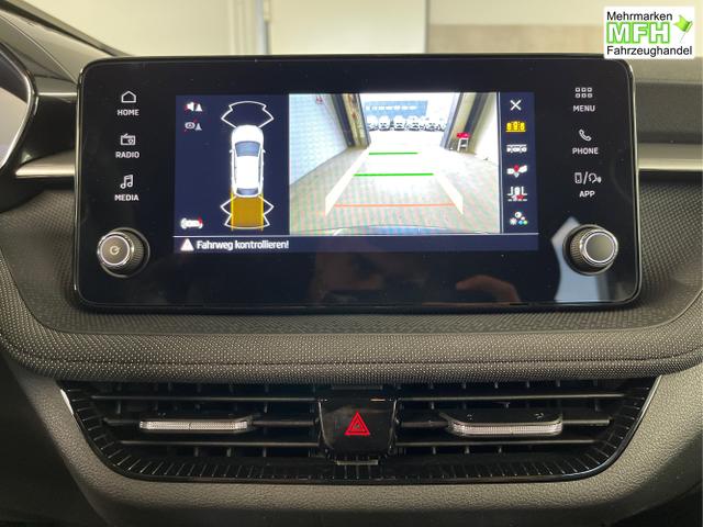 Skoda / Fabia / Grau / / / 115PS Alu+AHK+Kessy+Kamera+GV5