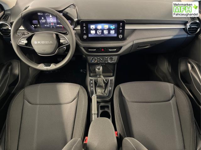 Skoda / Fabia / Grau / / / 115PS Alu+AHK+Kessy+Kamera+GV5