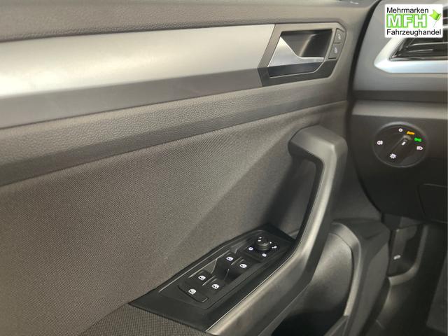 Volkswagen / T-Roc / Blau / / / 150PS AHK+Keyless+Kamera+ACC+Sitzheiz+Climatronic+Alu17