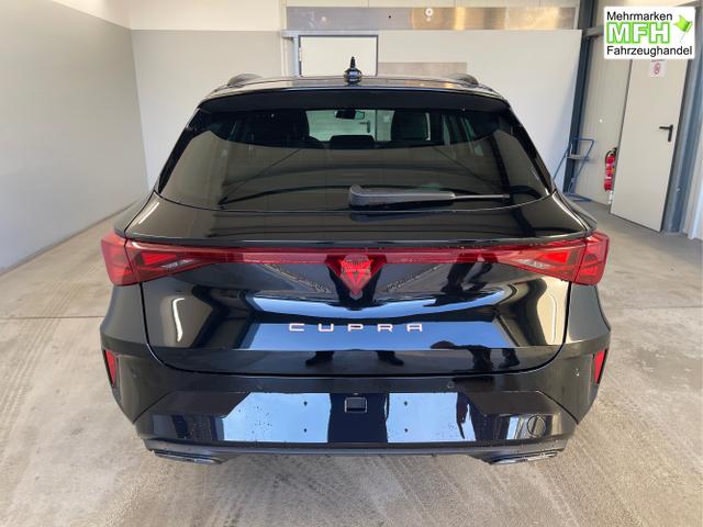 Cupra / Leon Sportstourer / Schwarz / / / 150PS TDI DSG AHK+Kamera+el. Heckklappe