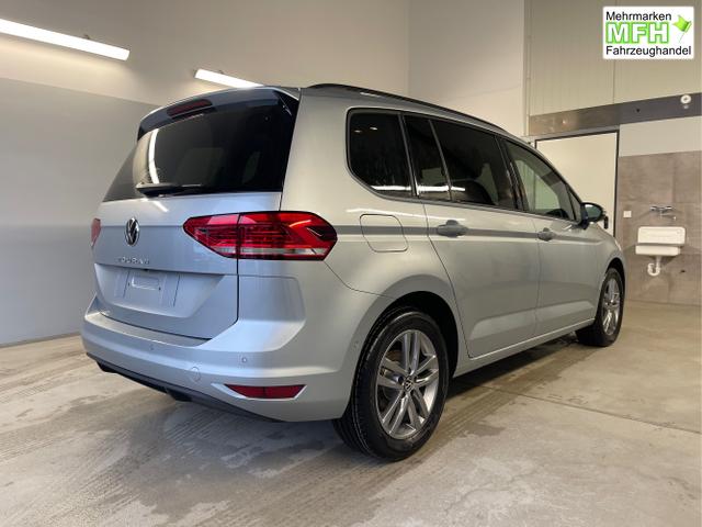 Volkswagen / Touran / Silber / / / 7Si+IQ.Light+TrailerAss+Cam