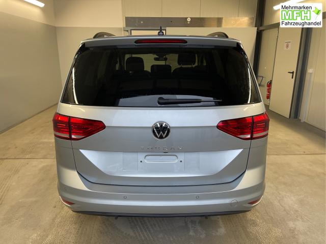 Volkswagen / Touran / Silber / / / 7Si+IQ.Light+TrailerAss+Cam