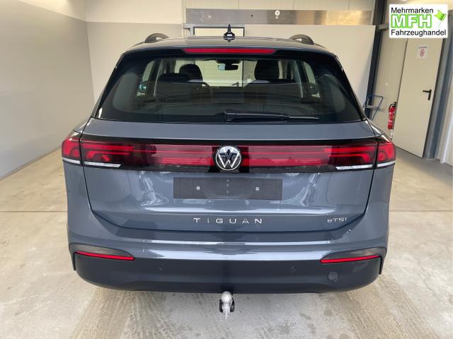 Volkswagen / Tiguan / Grau / / / 130PS eTSI DSG AHK+Kamera+Sitzheizung+App-Connect+PDC vo+hi