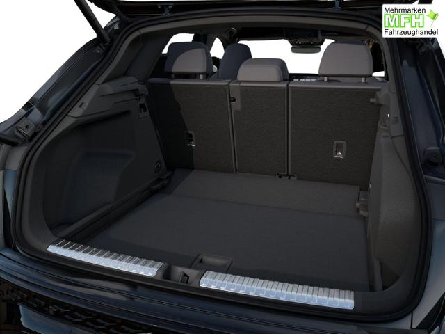Audi Q3 NEU TFSI quattro S line Tech+AHK+Alu19+LEDplus+KlimaPlus+ExtSchwarz 