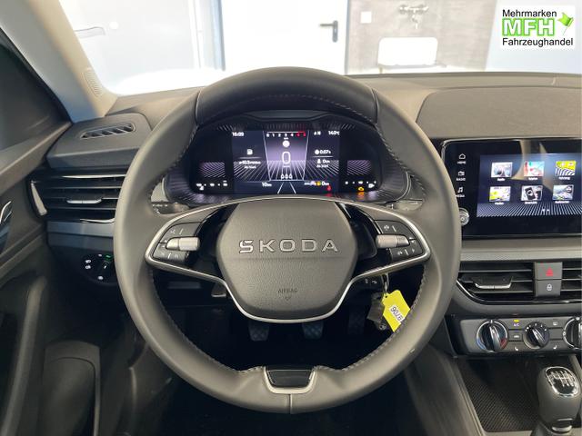 Skoda / Scala / Grau / / / 115PS GV5+AHK+Alu16+Sitzheiz+FrontAssist+Touchscreen+Lichtsensor 