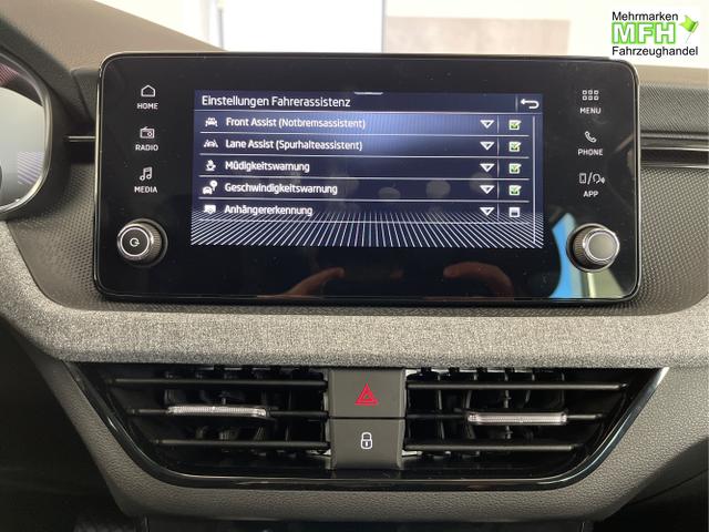 Skoda / KAMIQ / Grau / / / 115PS DSG AHK+Kamera+Kessy+PDC+Winterpaket+Alu16+GVL