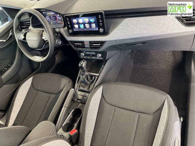 Skoda / KAMIQ / Grau / / / 115PS DSG AHK+Kamera+Kessy+PDC+Winterpaket+Alu16+GVL