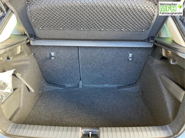 Skoda / KAMIQ / Grau / / / 115PS DSG AHK+Kamera+Kessy+PDC+Winterpaket+Alu16+GVL