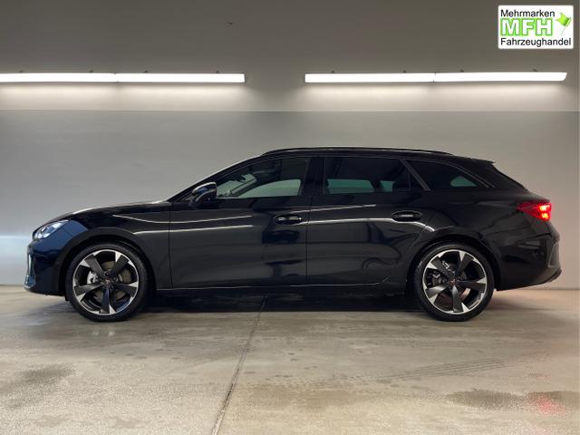 Cupra / Leon Sportstourer / Schwarz / / / 150PS TDI DSG AHK+Matrix+Navi+Kessy+Kamera+SideAssist+Sitzheiz+Alu18