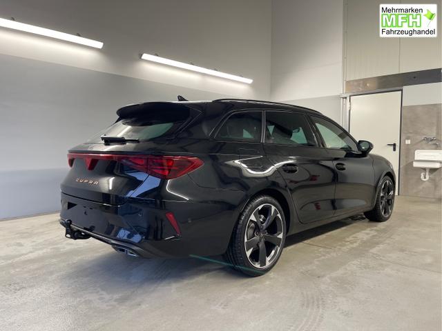 Cupra / Leon Sportstourer / Schwarz / / / 150PS TDI DSG AHK+Matrix+Navi+Kessy+Kamera+SideAssist+Sitzheiz+Alu18