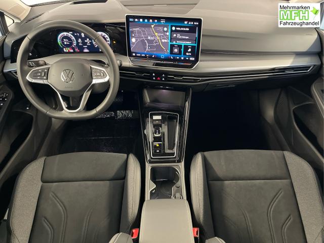 Volkswagen / Golf / Wei&szlig; / / / 1.5 eHybrid 150kW/204PS DSG IQ.Light+Navi+Travel Assist+HUD+Winterpaket