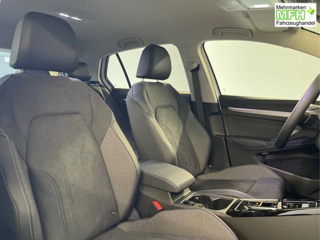 Volkswagen / Golf / Wei&szlig; / / / 1.5 eHybrid 150kW/204PS DSG IQ.Light+Navi+Travel Assist+HUD+Winterpaket