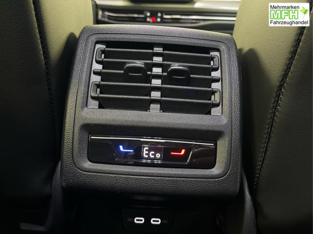 Volkswagen / Golf / Wei&szlig; / / / 1.5 eHybrid 150kW/204PS DSG IQ.Light+Navi+Travel Assist+HUD+Winterpaket