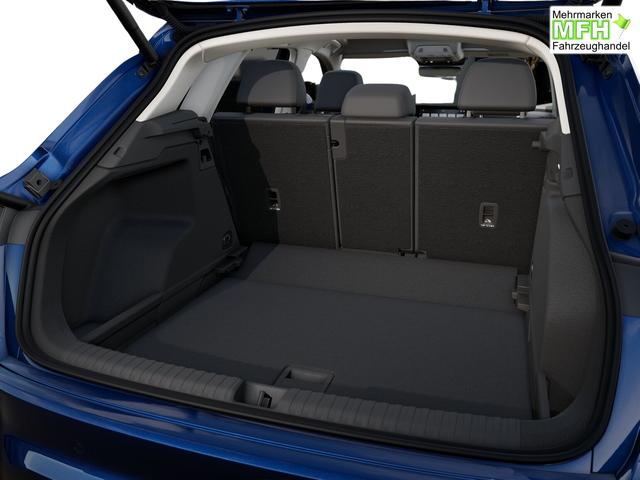 Audi Q3 NEU TFSI quattro Tech+AHK+LEDPlus+ACC+Kamera+Alu18+Volllack 