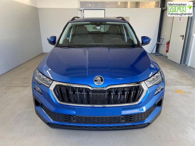 Skoda / Karoq / Blau / / / 150PS DSG AHK+Kamera+ACC+Kessy+Kamera+ParkPilot vo+hi+App