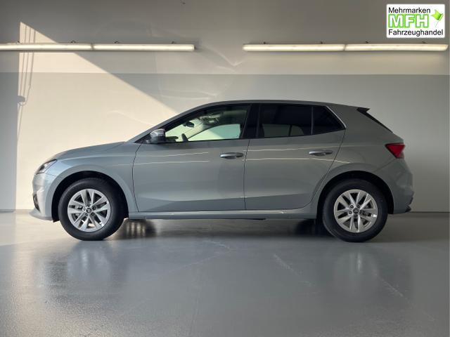 Skoda / Fabia / Silber / / / 115PS DSG GV5+AHK+Alu+Kessy+Climatronic+Sitzheiz+Kamera+Sunset