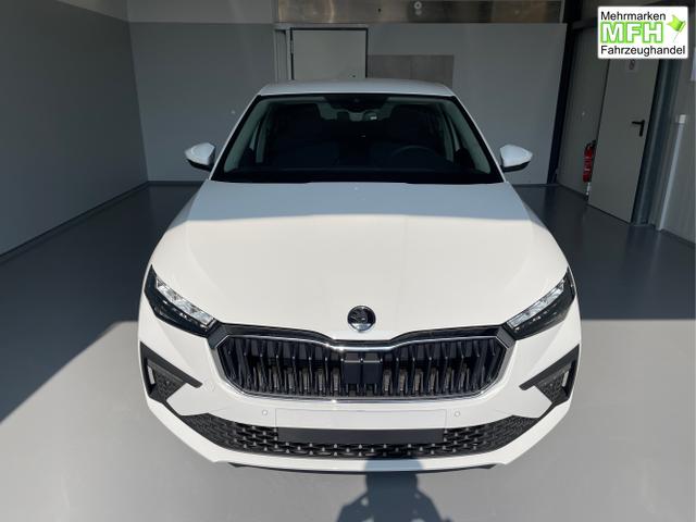 Skoda / Scala / Wei&szlig; / / / 115PS DSG GV5+AHK+Kamera+Kessy+PDC+Sitzheiz+Alu16+Climatronic