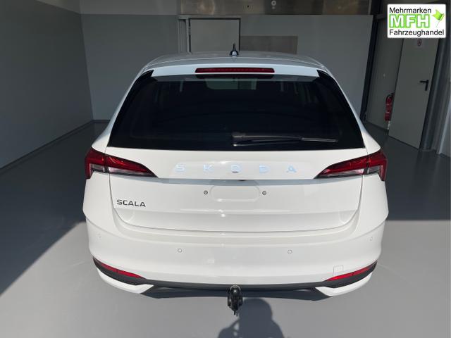Skoda / Scala / Wei&szlig; / / / 115PS DSG GV5+AHK+Kamera+Kessy+PDC+Sitzheiz+Alu16+Climatronic