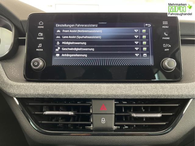 Skoda / Scala / Schwarz / / / 115PS DSG GV5+AHK+Kamera+Kessy+PDC+Sitzheiz+Alu16+Climatronic