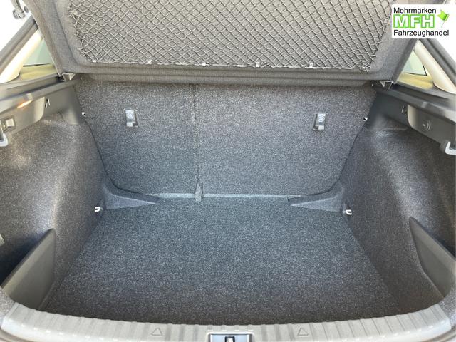 Skoda / Scala / Wei&szlig; / / / 115PS DSG GV5+AHK+Alu16+PDC+Sitzheizung+App-Connect