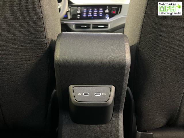 Volkswagen / Taigo / Schwarz / / / 150PS DSG Black Style+AHK