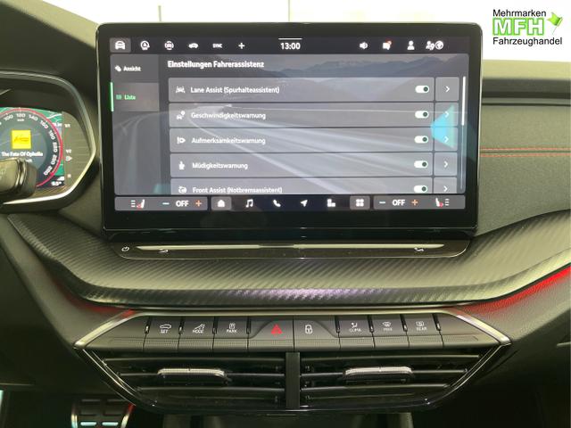 Skoda / Octavia Combi / Schwarz / / / 265PS DSG HUD+Pano+360&deg;+DCC+AHK+CANTON+Matrix+Alu19+eHeck+GV4