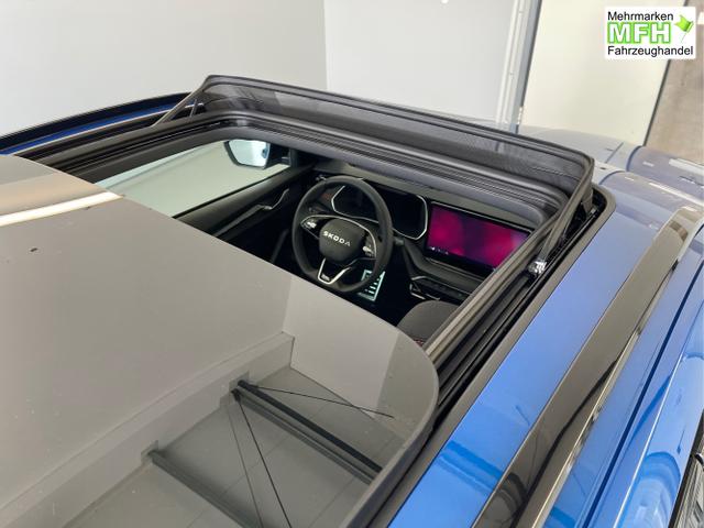 Skoda / Octavia Combi / Blau / / / 265PS DSG HUD+Pano+360&deg;+DCC+AHK+CANTON+Matrix+Alu19+eHeck+GV4