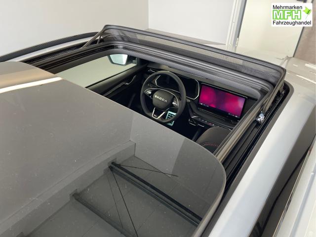 Skoda / Octavia Combi / Wei&szlig; / / / 265PS DSG HUD+Pano+360&deg;+DCC+AHK+CANTON+Matrix+Alu19+eHeck+GV4