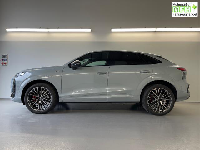 Audi / Q3 Sportback / Grau / / / TFSI 265 PS quattro S line Pano+TechPro+Matrix+AHK+HUD+Alu20+KlimaPlus+DCC+SONOS