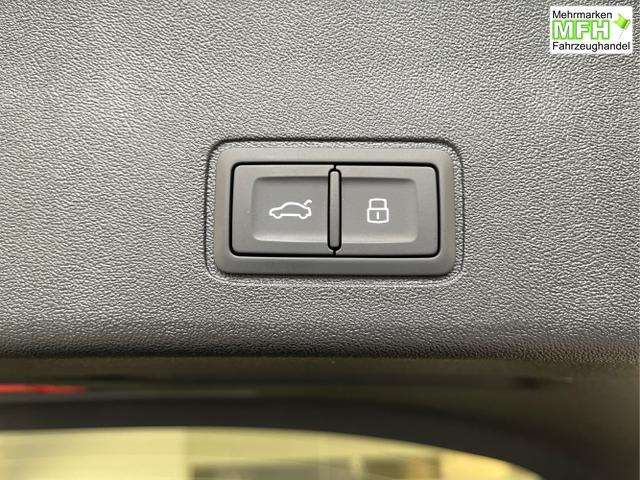 Audi / Q3 Sportback / Grau / / / TFSI 265 PS quattro S line Pano+TechPro+Matrix+AHK+HUD+Alu20+KlimaPlus+DCC+SONOS