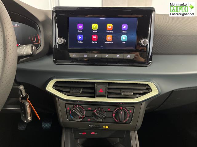 Seat / Ibiza / Schwarz / / / 95PS Kamera+ACC+GV5+App-Conect+Sitzheizung+ParkPilot hinten