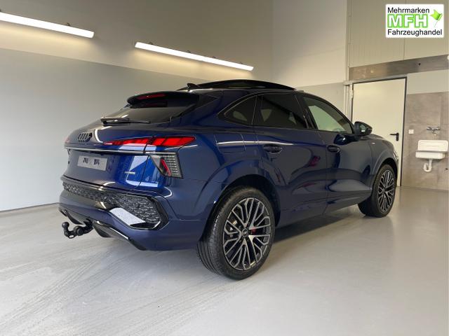 Audi / Q3 Sportback / Blau / / / TFSI 265 PS quattro S line Pano+TechPro+Matrix+AHK+HUD+Alu20+KlimaPlus+DCC+SONOS